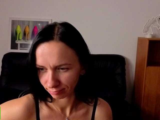 Annakillkiss live cam on BongaCams
