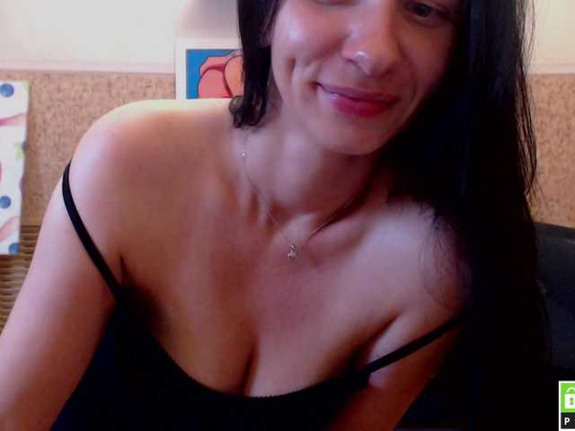 Annakillkiss live cam on BongaCams