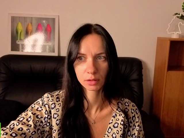 Annakillkiss live cam on BongaCams
