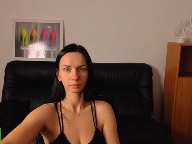 Annakillkiss live cam on BongaCams