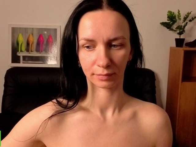 Annakillkiss's BongaCams show and profile