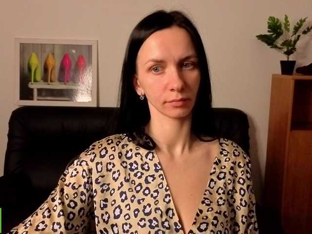 Annakillkiss's BongaCams show and profile