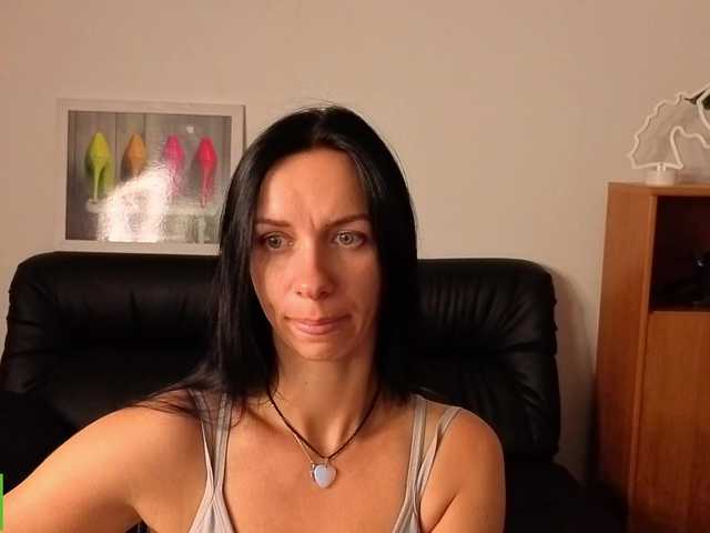 Annakillkiss live cam on BongaCams