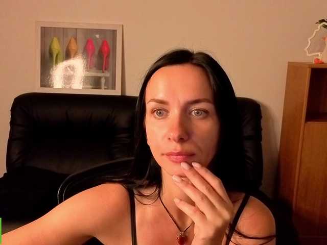 Annakillkiss live cam on BongaCams