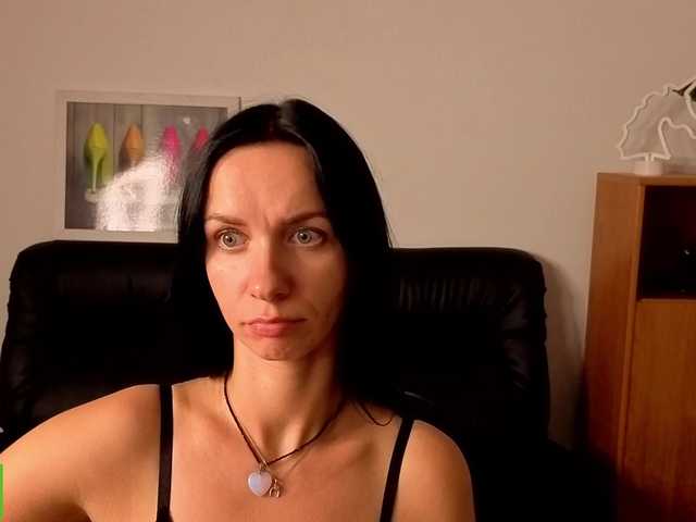 Annakillkiss live cam on BongaCams