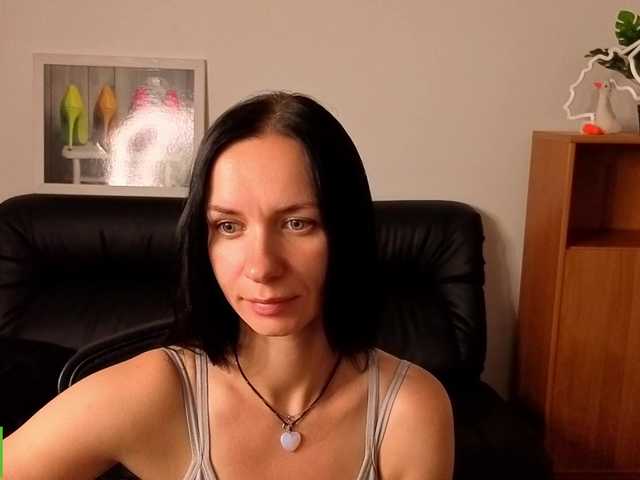 Annakillkiss live cam on BongaCams