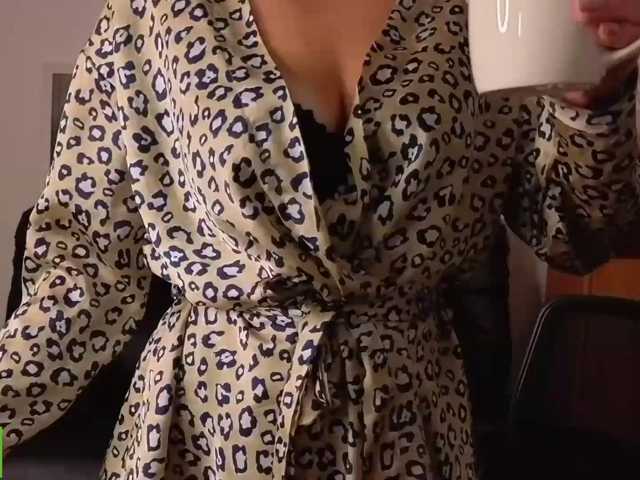 Annakillkiss live cam on BongaCams
