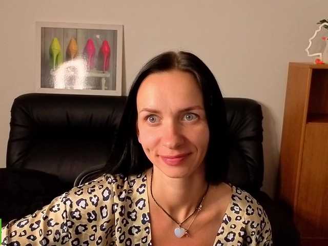 Annakillkiss live cam on BongaCams