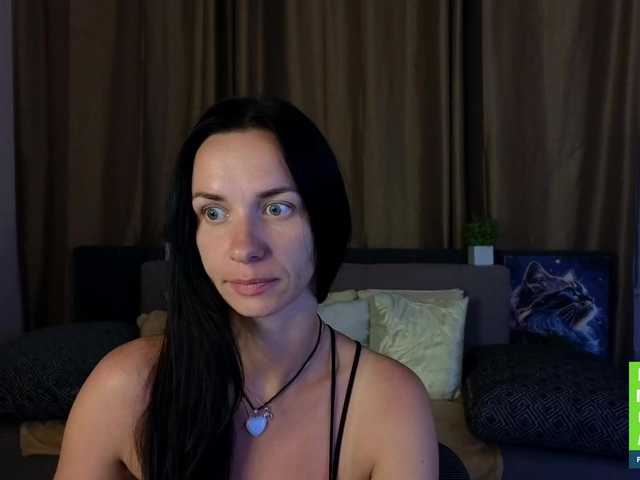 Annakillkiss live cam on BongaCams