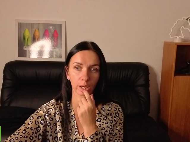 Annakillkiss live cam on BongaCams