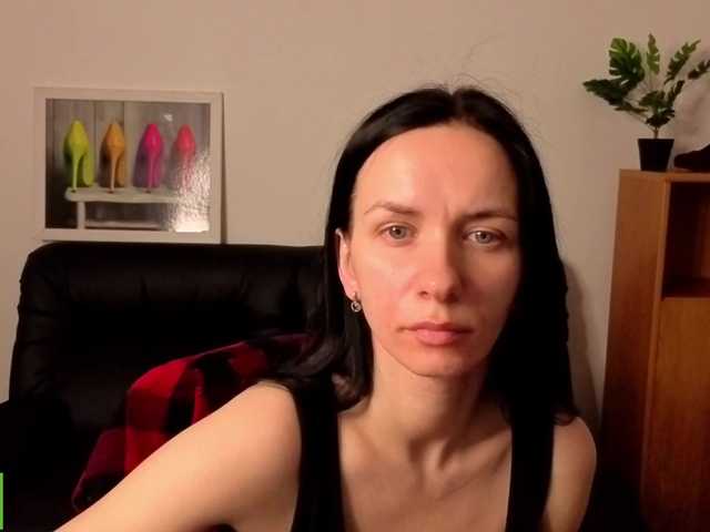 Annakillkiss's BongaCams show and profile