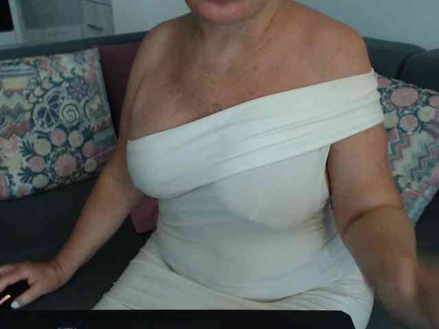 YourAngelX Live Webcam on BongaCams