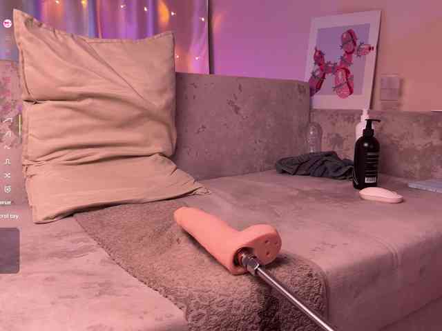 WaltEnjoy Live Webcam on BongaCams