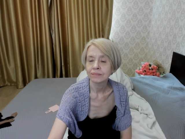 le modèle aminalive est en webcam porno dans un show sur le site bongacams, il possède les tags suivants: White/Caucasian,Blonde,Shaved
