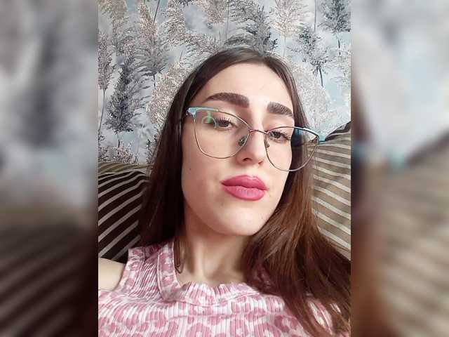 kiska-kira live cam on BongaCams