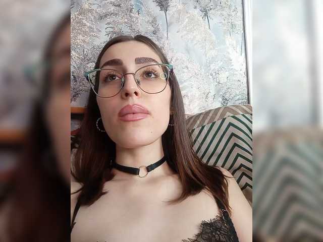 kiska-kira live cam on BongaCams