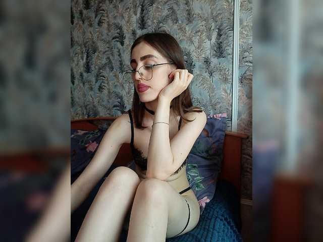 kiska-kira live cam on BongaCams