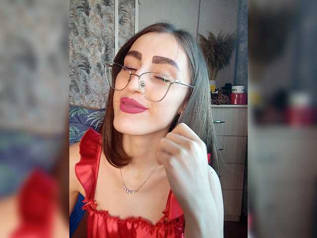 kiska-kira live cam on BongaCams