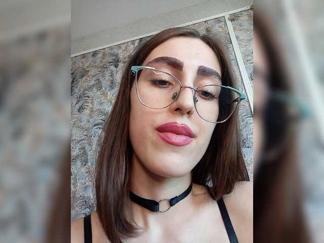 kiska-kira live cam on BongaCams