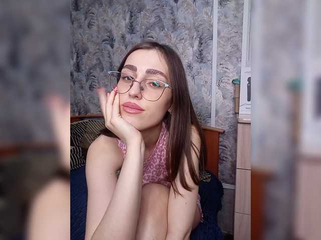 kiska-kira live cam on BongaCams
