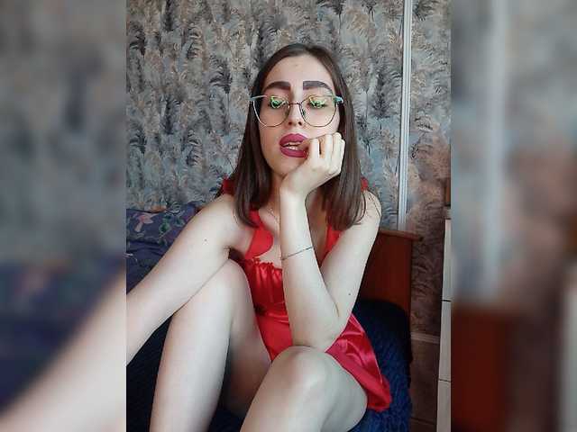 kiska-kira live cam on BongaCams
