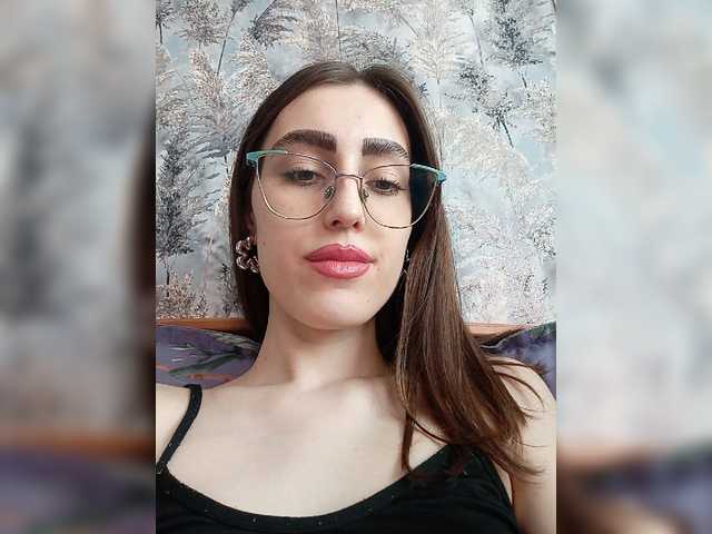 kiska-kira live cam on BongaCams
