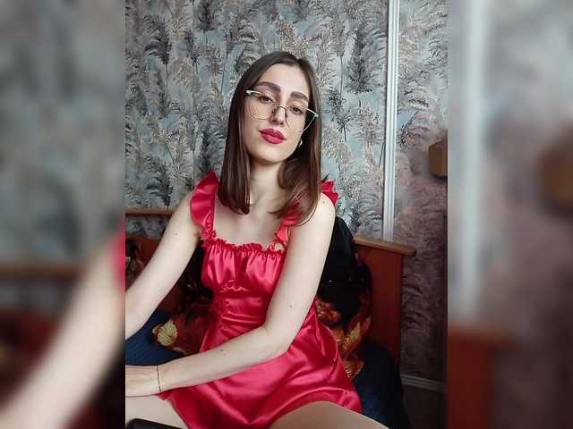 kiska-kira — live female cam