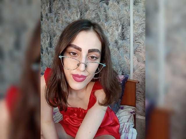 kiska-kira live cam on BongaCams