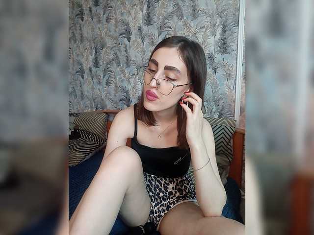kiska-kira live cam on BongaCams