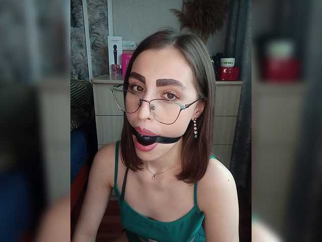 kiska-kira live cam on BongaCams