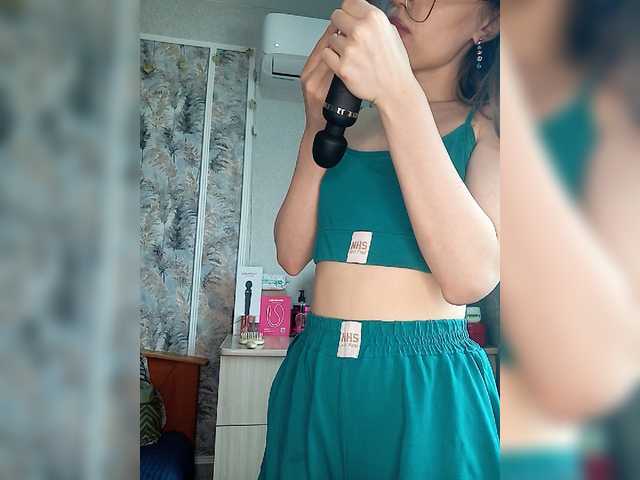 kiska-kira live cam on BongaCams