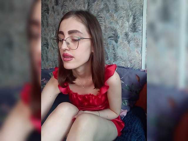 kiska-kira live cam on BongaCams