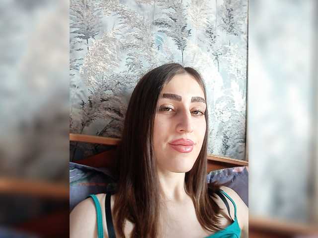 kiska-kira live cam on BongaCams
