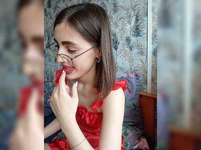 kiska-kira's BongaCams show and profile