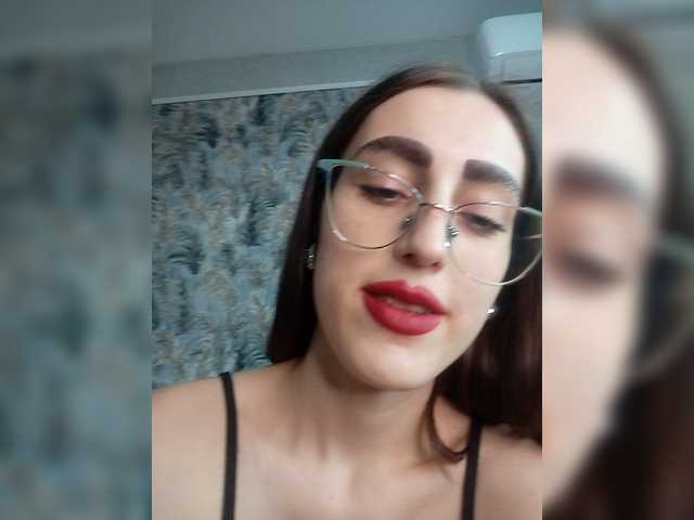 kiska-kira live cam on BongaCams