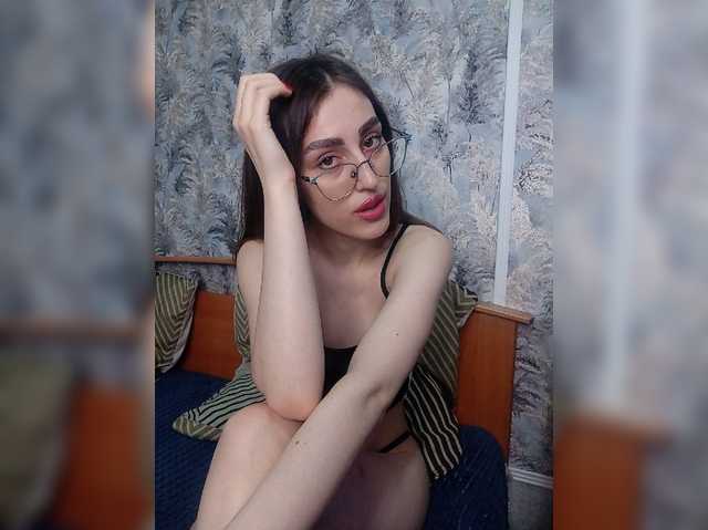kiska-kira live cam on BongaCams