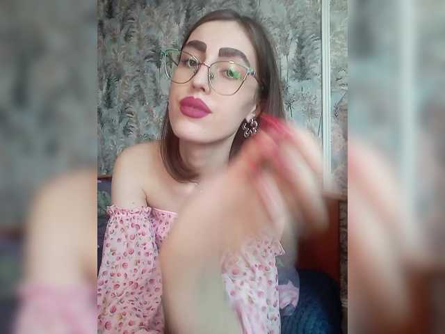 kiska-kira live webcam show