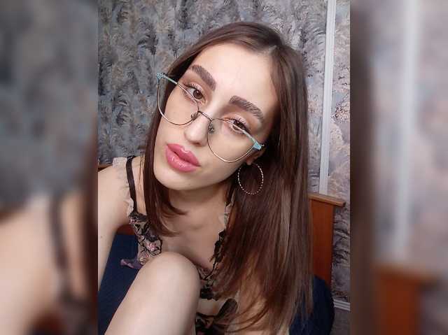 kiska-kira live cam preview