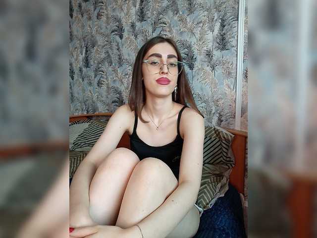 kiska-kira live cam on BongaCams