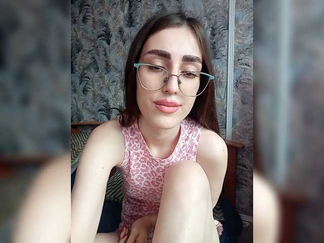 kiska-kira live cam on BongaCams