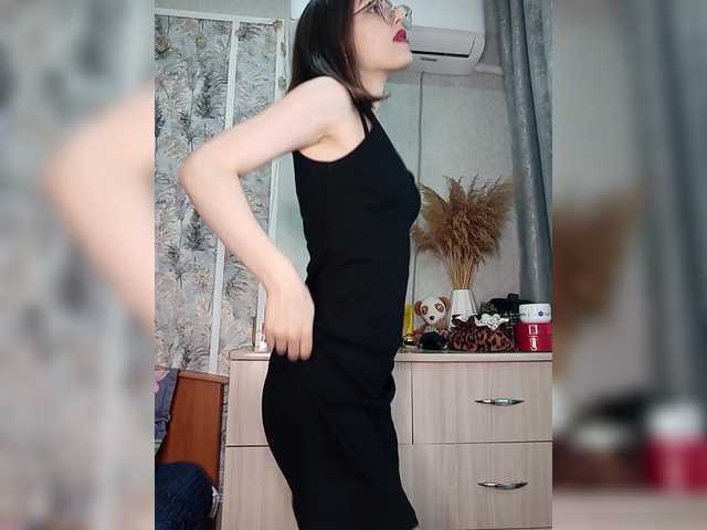 kiska-kira live cam on BongaCams