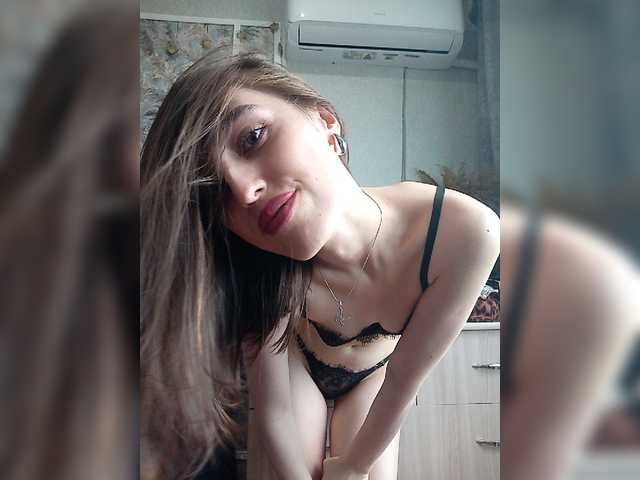 kiska-kira live cam on BongaCams