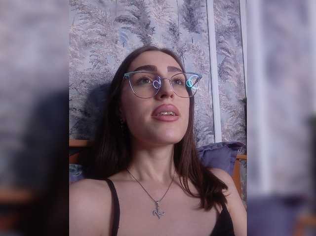 kiska-kira live cam on BongaCams