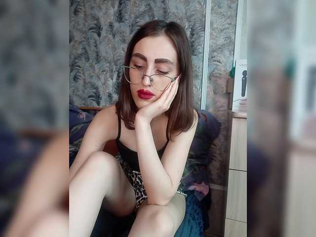 kiska-kira live cam on BongaCams