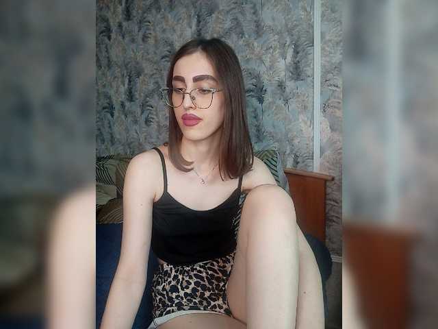 kiska-kira live webcam show