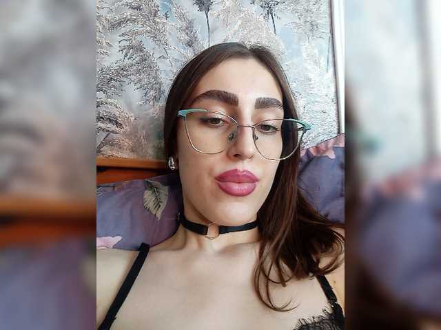 kiska-kira live cam on BongaCams