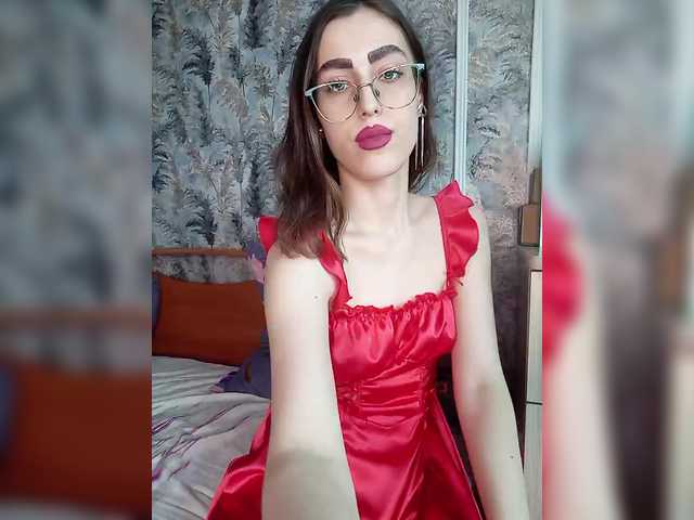 kiska-kira live cam on BongaCams