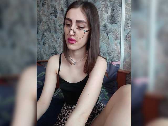 kiska-kira live cam on BongaCams