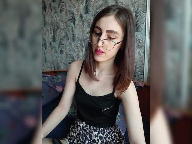 kiska-kira live cam on BongaCams