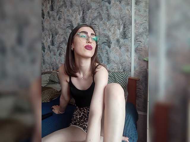 kiska-kira live webcam show